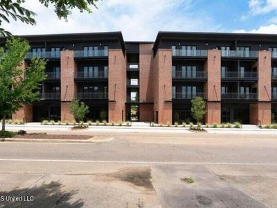 403 Russell St #307