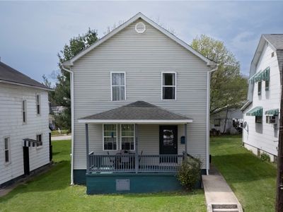 390 Morewood Ave