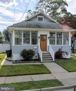 221 Sylvan Ave
