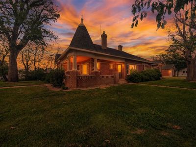 102 Cedar Ave