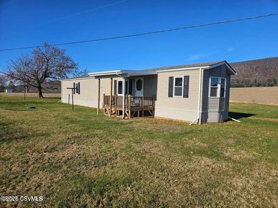 467 Mountain Rd