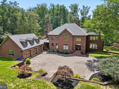 15 Old Covered Bridge Rd