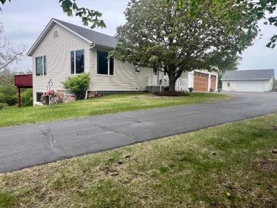 Property at 765 Oriole Ln, Hudson, WI