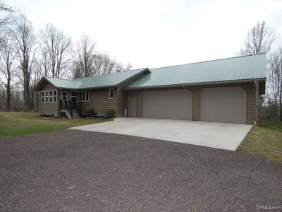 15659 Shively Rd