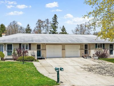 401 Steven St