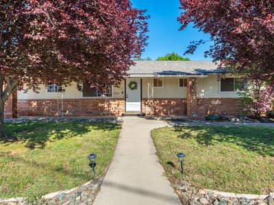 5802 Mountain View Dr