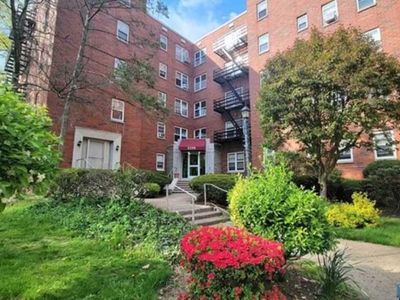 2350 Linwood Ave APT 2F