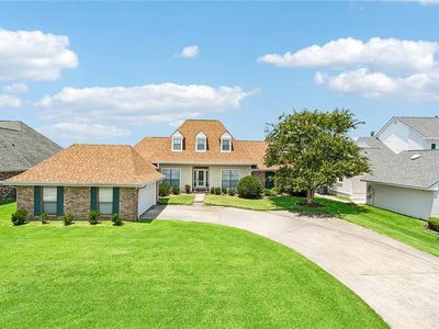 10 La Quinta Dr