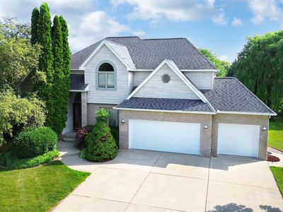 Property at 6476 Stonebrook Ln, Flushing, MI