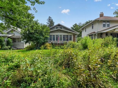 49 N Kenmore Rd