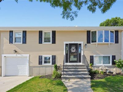 33 Scott Dr E