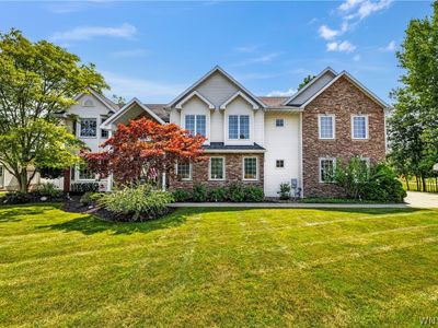 243 South Ln