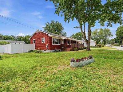 2 Iroquois Road
