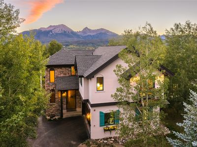 2204 Hamilton Creek Road