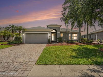 348 Gardendale Cir SE