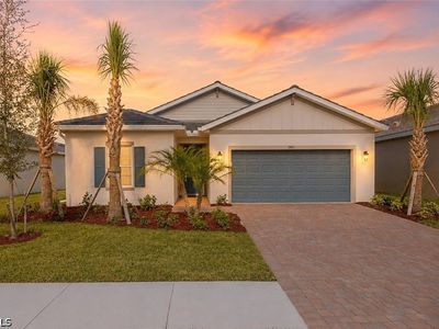 3947 Coneflower St