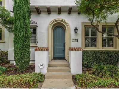 570 S Kroeger St