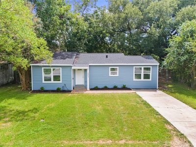 2803 S Houston Dr