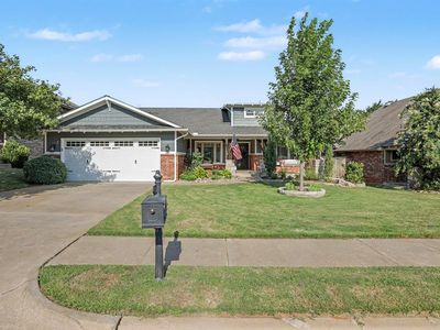 724 Blue Oak Way