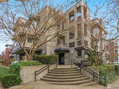 600 Malden Avenue E #304