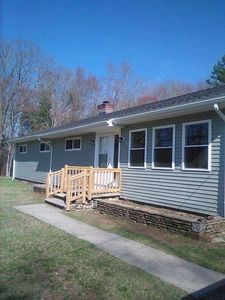 76 Hall Rd