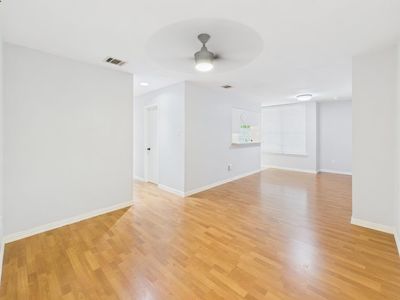 2409 Leon St APT 201