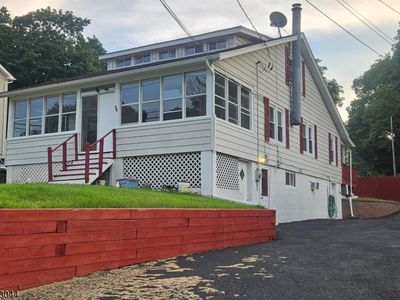 34 Outlook Ave