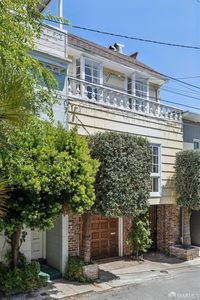 40 White St
