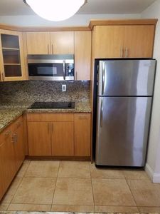 9682 Fontainebleau Blvd APT 202