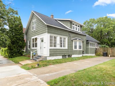 1106 Alpine Ave NW