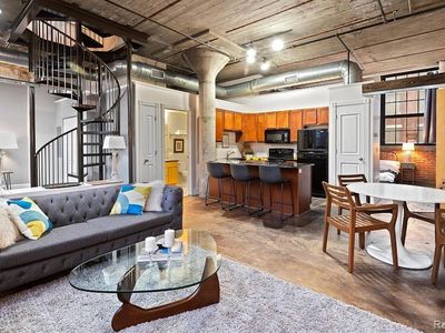 5766 Trumbull St #205