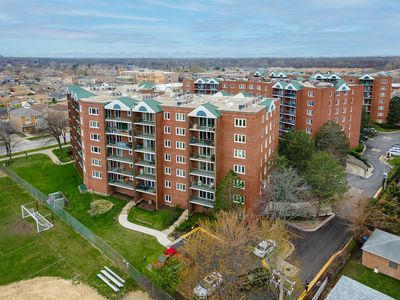 8540 W Foster Ave UNIT 403