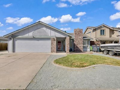 1435 Christina Dr