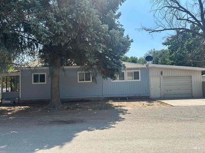 Property at 423 N Cherry St, Shoshone, ID