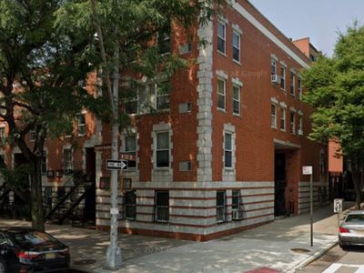 300 W 137 Street