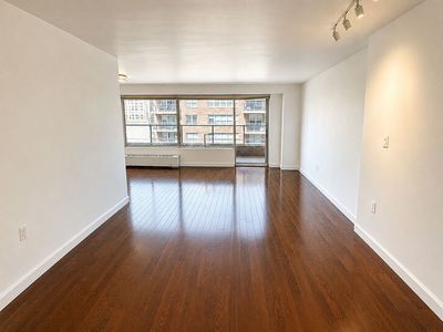 370 E 76th St APT B1106