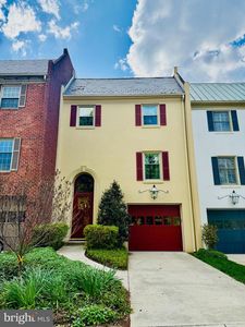 6 Hume Ct #24