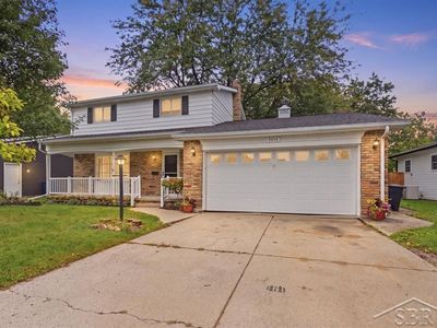 3826 Boeing Dr