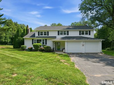 8 Lionel Drive