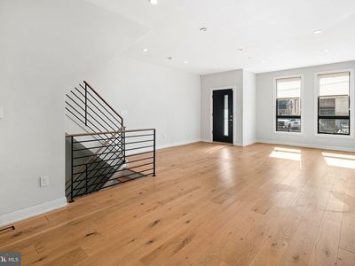 2042 Trenton Ave