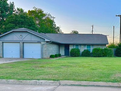 1801 Beverly Hills St