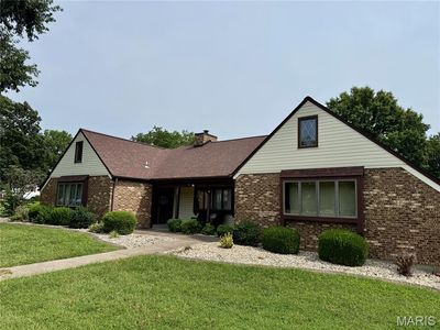 Property at 408 Country Club Dr, Red Bud, IL