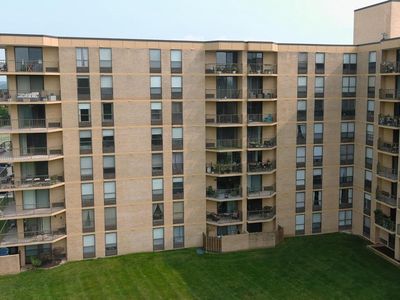 666 W Germantown Pike APT 1601