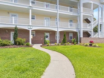 4211 Hibiscus Dr. #203