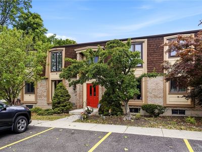 60 Groton Dr APT 2