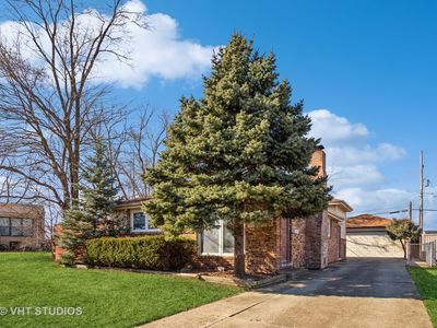 608 N Craig Pl