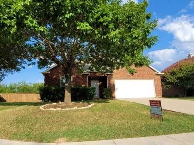 2604 Winterberry Ln