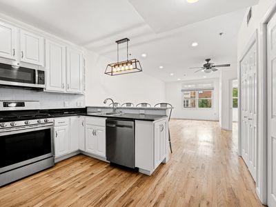 81 Monroe St APT 2