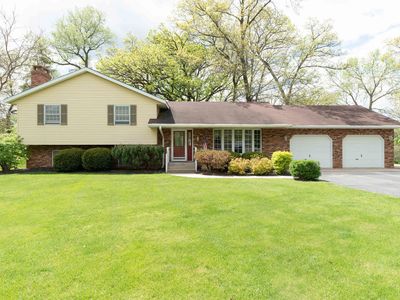 10594 Grover Oaks Rd