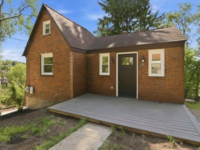 11 Lee Ave
